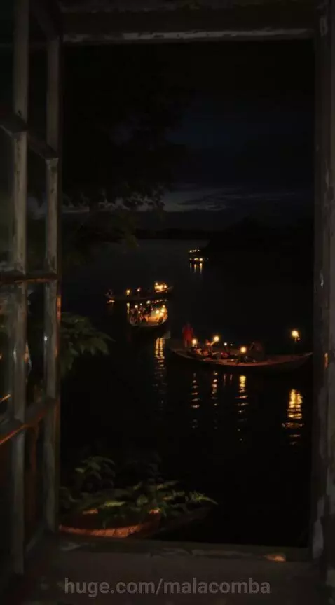 Window 37 by malacomba