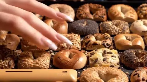 ASMR Bagel Keyboard by kallenia