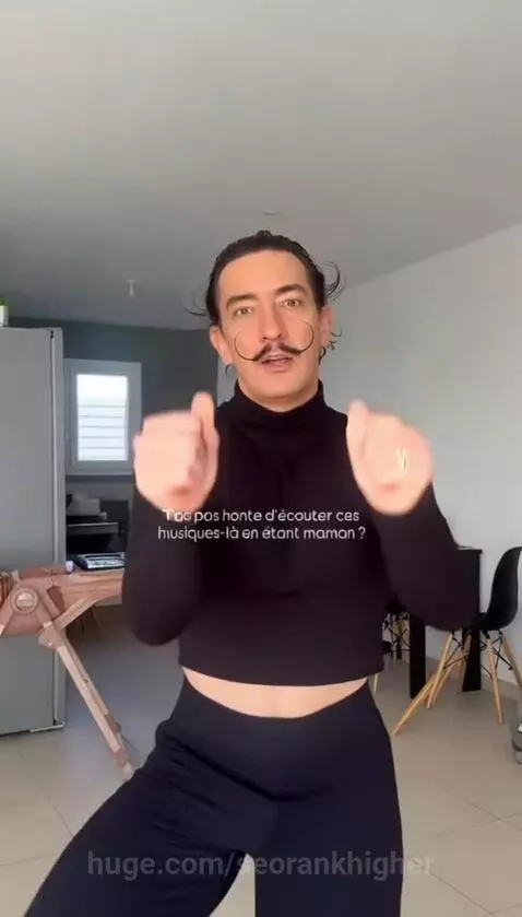 Salvador  is back ! by seorankhigher