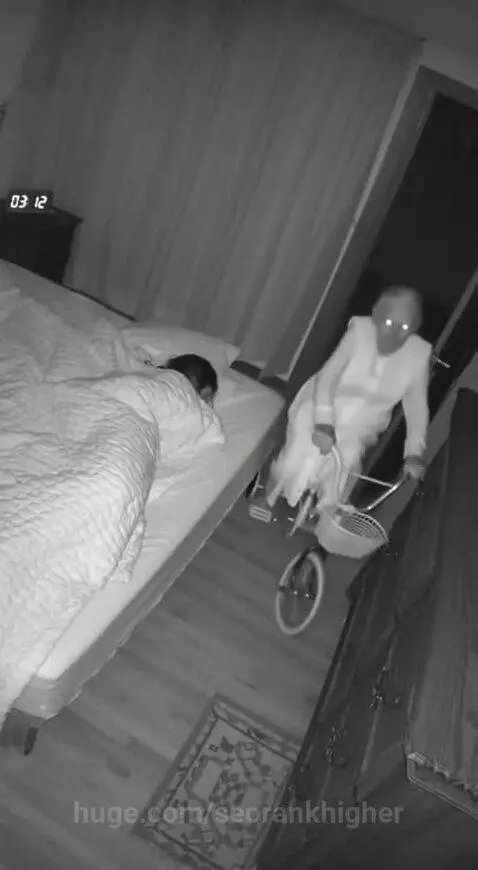 why grandma, why ?! by seorankhigher