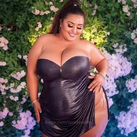 Big beautiful woman by unwiseelite