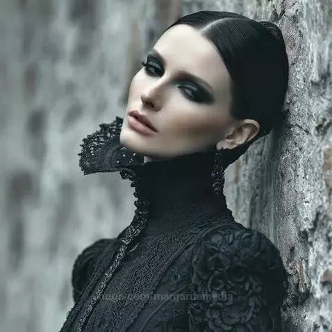 Gothic beauty by margaritamedia