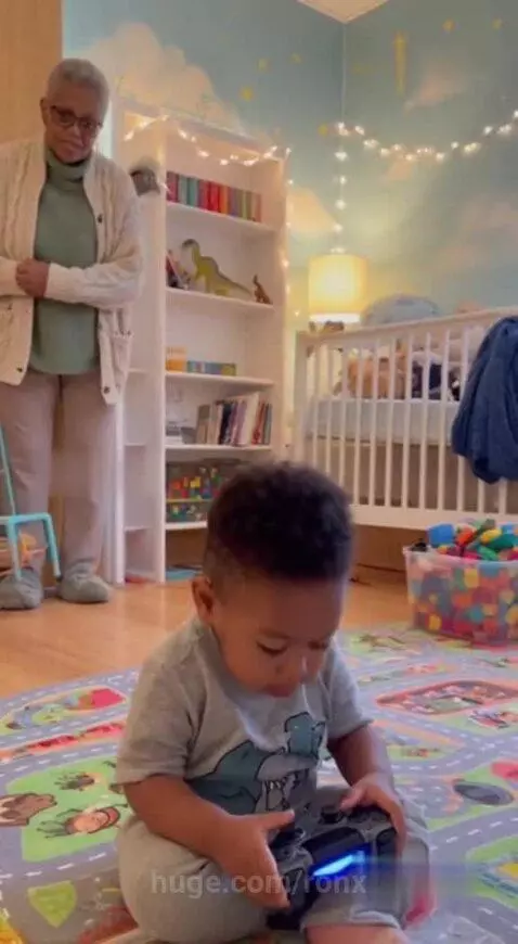 Oh no these kids🤣 by ronx