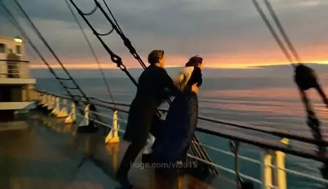 she really doesn't sink by vlad15