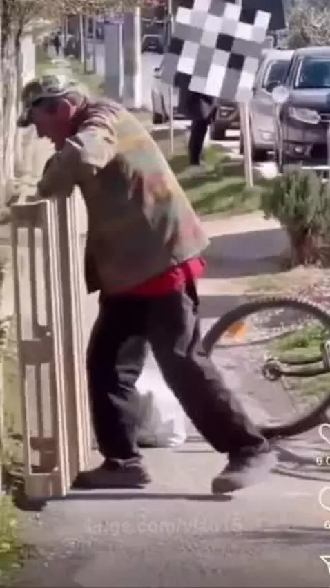 Mario lost again) by vlad15