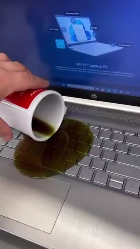 Well, who's so inattentive? by vlad15