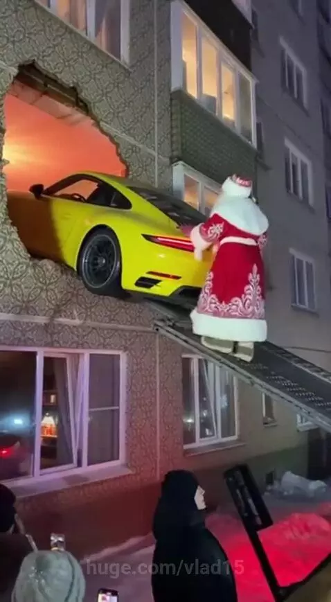 How should one behave to receive such a gift? by vlad15