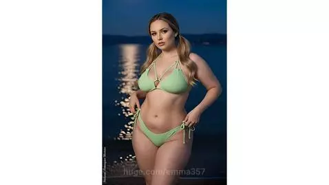 Natural American Woman 🤍 Elegant Photo Session Near the Lake... by emma357