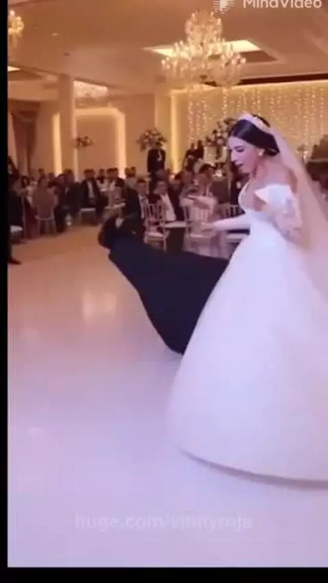 The wedding dance by vinnyroja