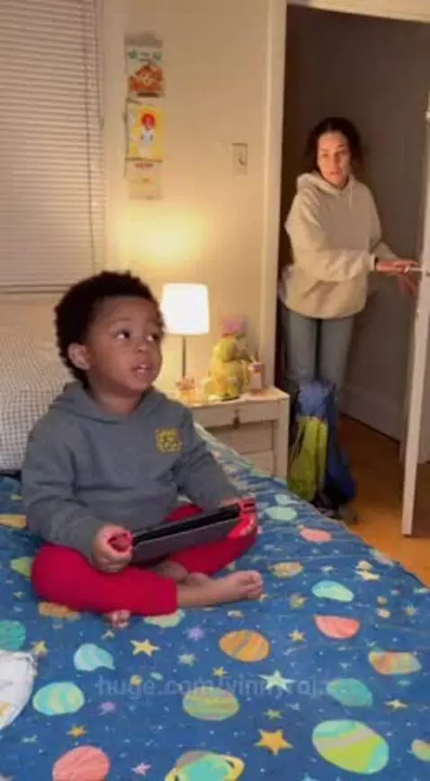 Boy that’s rude! by vinnyroja