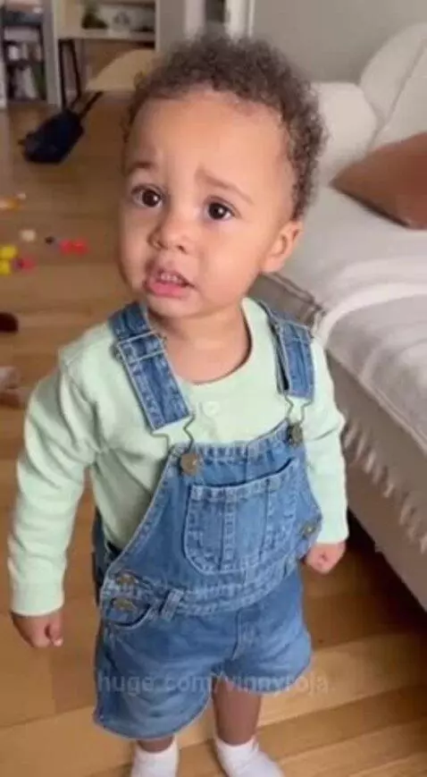 The child looks serious, he wants to know 😂 by vinnyroja