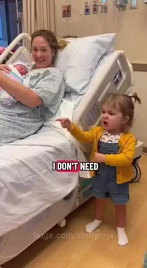 She really looked pissed😂 by vinnyroja