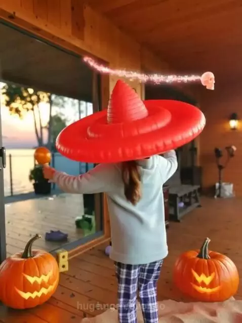 Такой веслый праздик Хэллоувин. by svololo