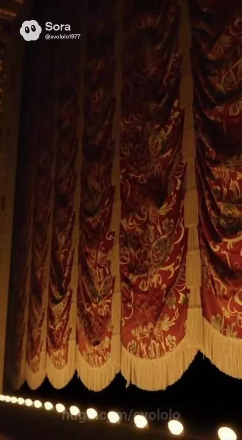 Once in a theater. 17th century. by svololo