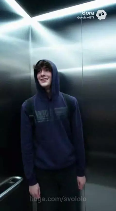 Rule #1 of humanity: Don't fuck with the robots. by svololo