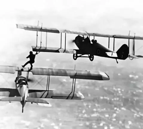 Про биплан, это сделала Алиса. Для сравнения. by svololo