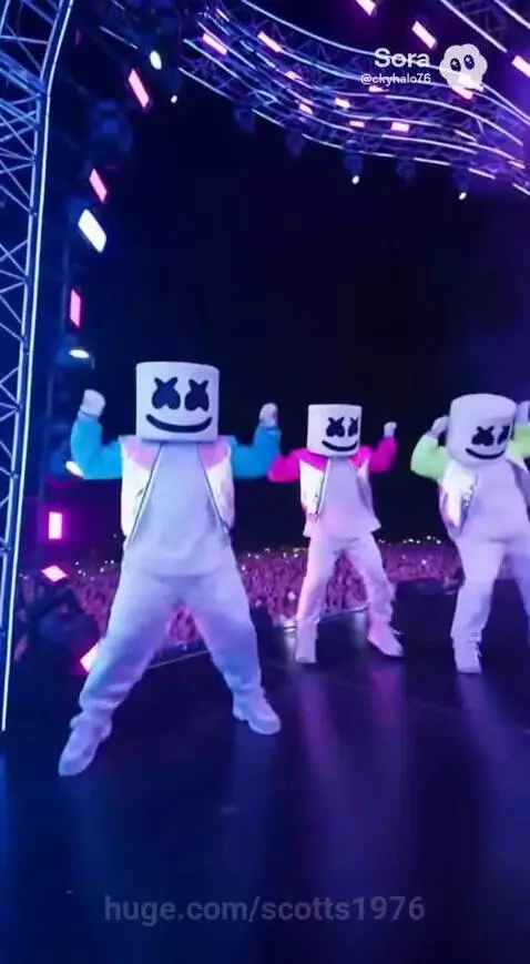 Men dancing  marshmallow outfits by scotts1976