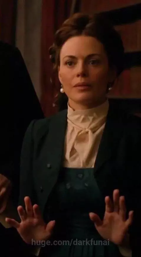 A Mexican Standoff by darkfunai