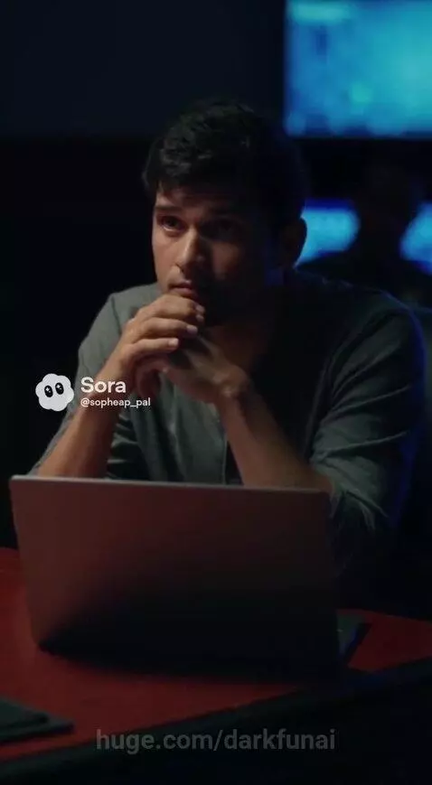 Military officer briefs soldiers on alien pods in a Peruvian village square.
