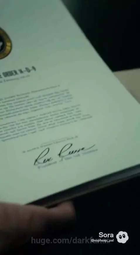 Military command center with a map showing an alien threat alert, a futuristic jet in the background.