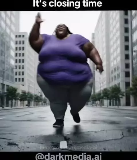 It's closing time by darkmedia-ai