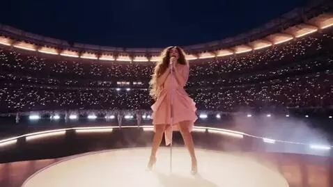 Holding on to faith in life. by kshon313