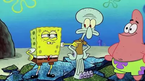 Spongebob Squarepants hammers on a small house while Patrick Star stands nearby, underwater scene.