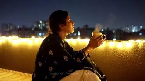 Dreams do not see tbe clock...the time! They come to meet wh... by vversatileravneet