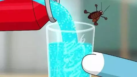 Coca-Cola EXTREME SOUR can with blue drink, ice, lemon, and animated cockroaches.