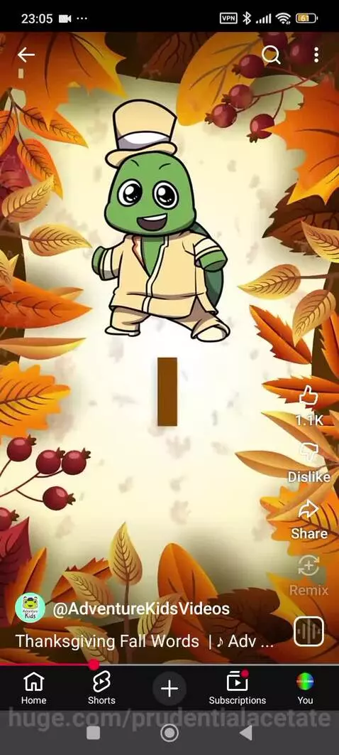 Animated animals introducing Thanksgiving food items like pie, turkey, and hot chocolate with autumn decorations.