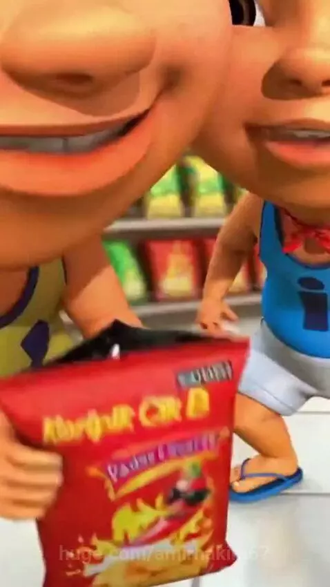 Upin and Ipin characters looking shocked while eating spicy chips in a supermarket aisle.
